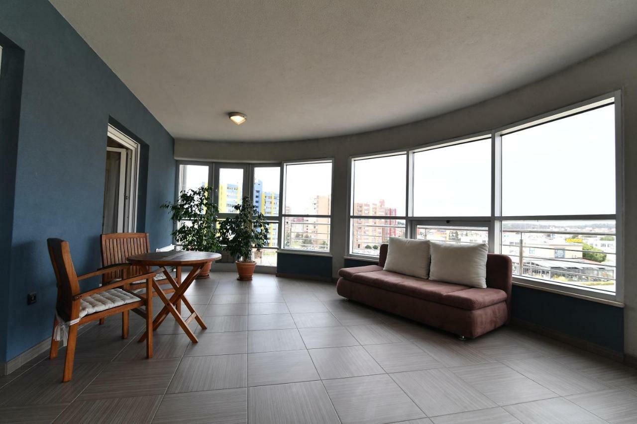 City Penthouse Vita Pula Exterior foto